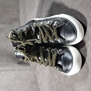 Converse Chuck Taylor All Star Black Leather Hightop Sneaker Boots VG US 11